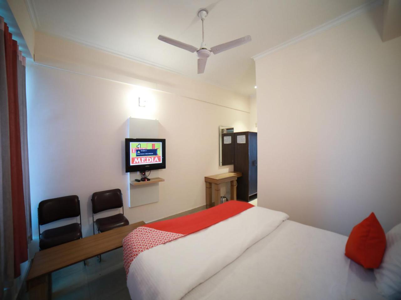 Oyo 15561 Corporate Villa Jammu Exterior foto